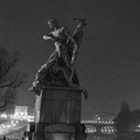 © Romagnoli E._Statue collocate agli imbocchi del ponte Umberto I